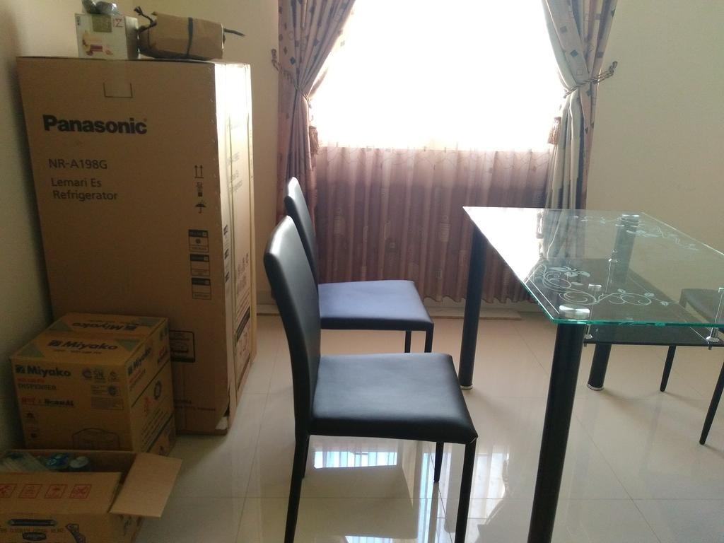 Jasmine Park Guest House Semarang Eksteriør bilde